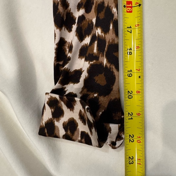 Diane Von Furstenburg Leopard Silk Jersey Print Wrap Dress - Picture 6 of 12